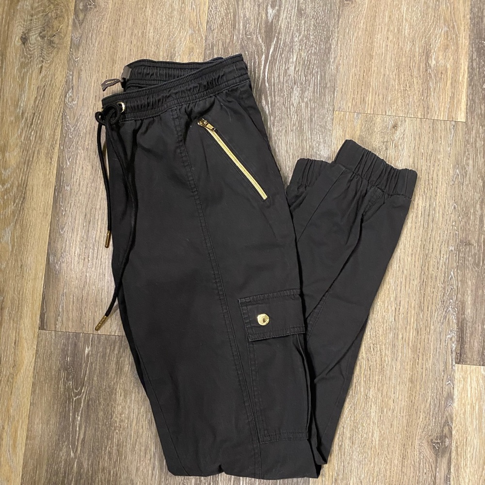 Jaanu scrub pants